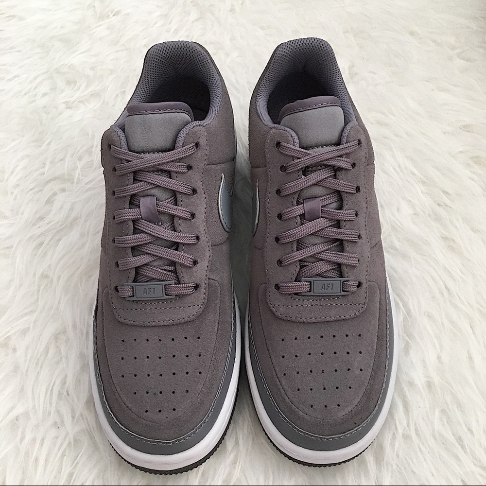 Nike Air Force 1 Jester Low Sneakers - Picture 3 of 5